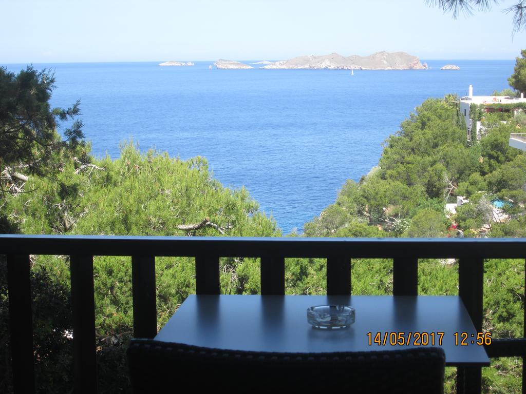 Pensión Cala Moli Cala Tarida (Ibiza)