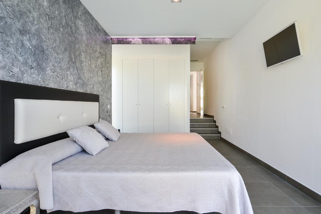 White Island Dream Villa Port d'Or Torrent