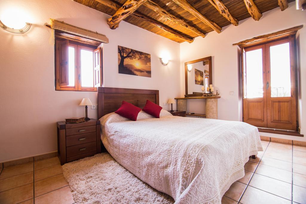 Casa Pep Cudula * Sant Llorenc de Balafia