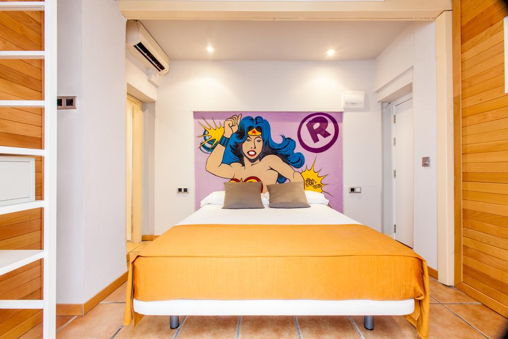Ten Hostel Albergue