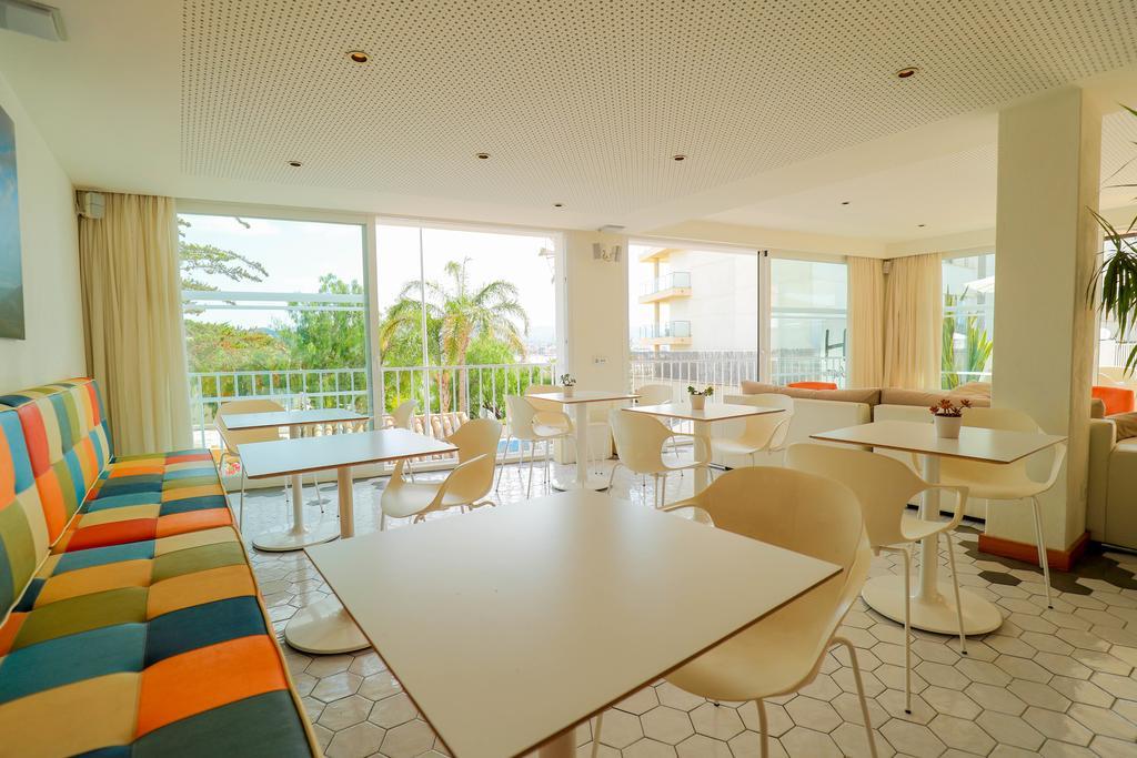 Hotel Es Mitjorn 2*