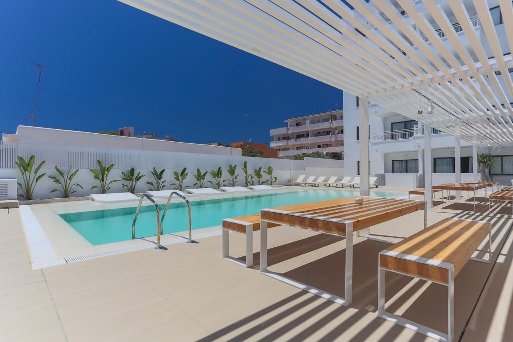 White - Adults Only Aparthotel Ibiza Town