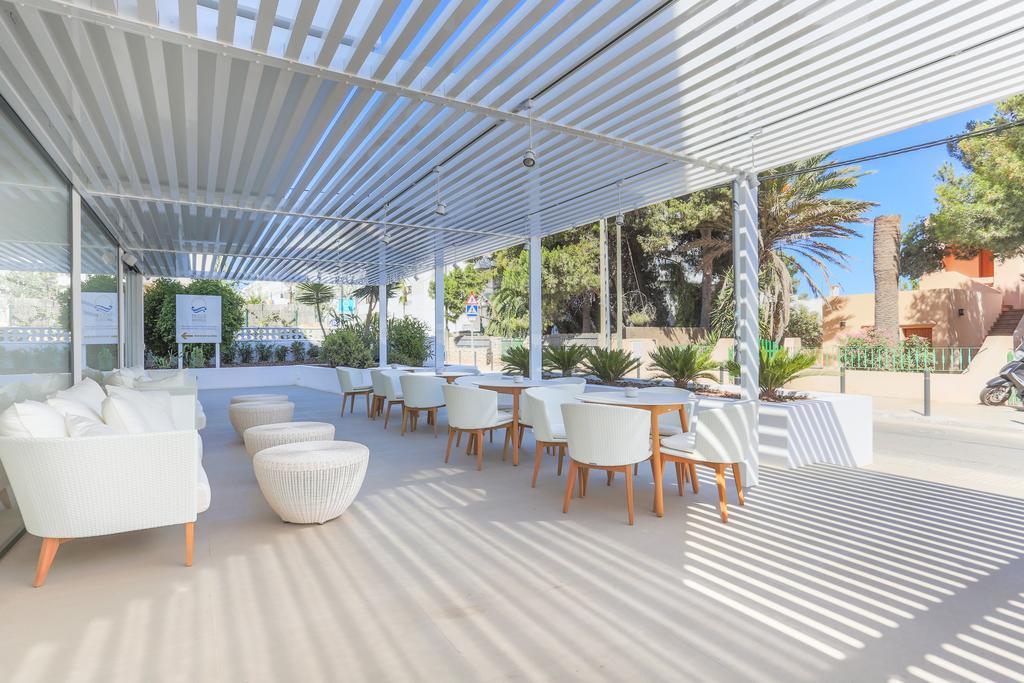 White - Adults Only Aparthotel 4*