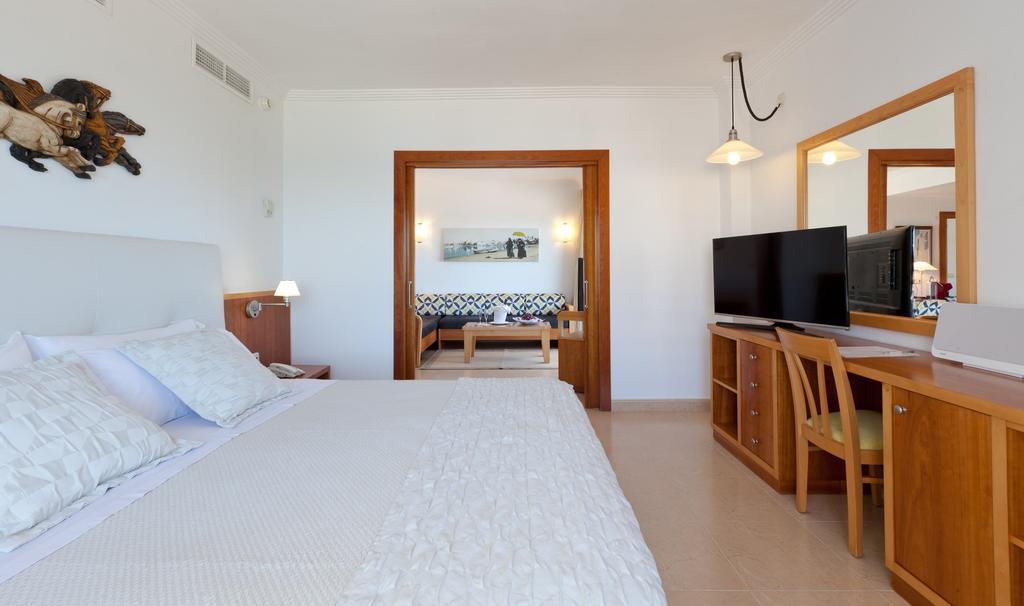 Bellamar & 4* San Antonio (Ibiza)