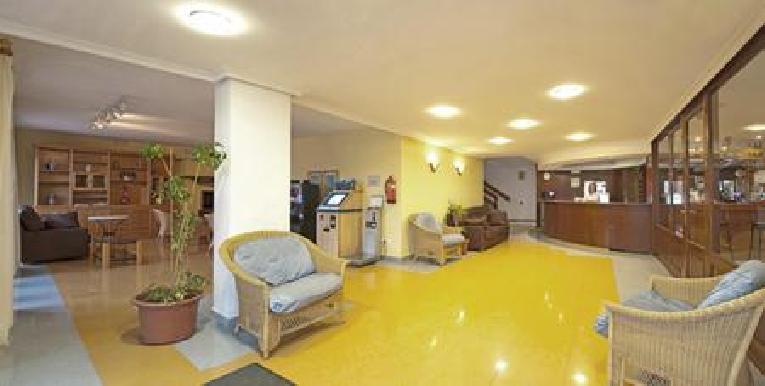Ocean Suites Aparthotel 2*