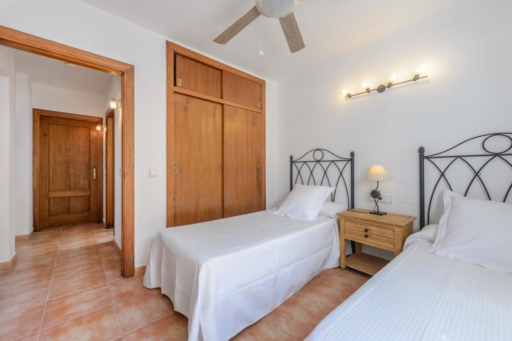 Es Baladres Villa Portinatx