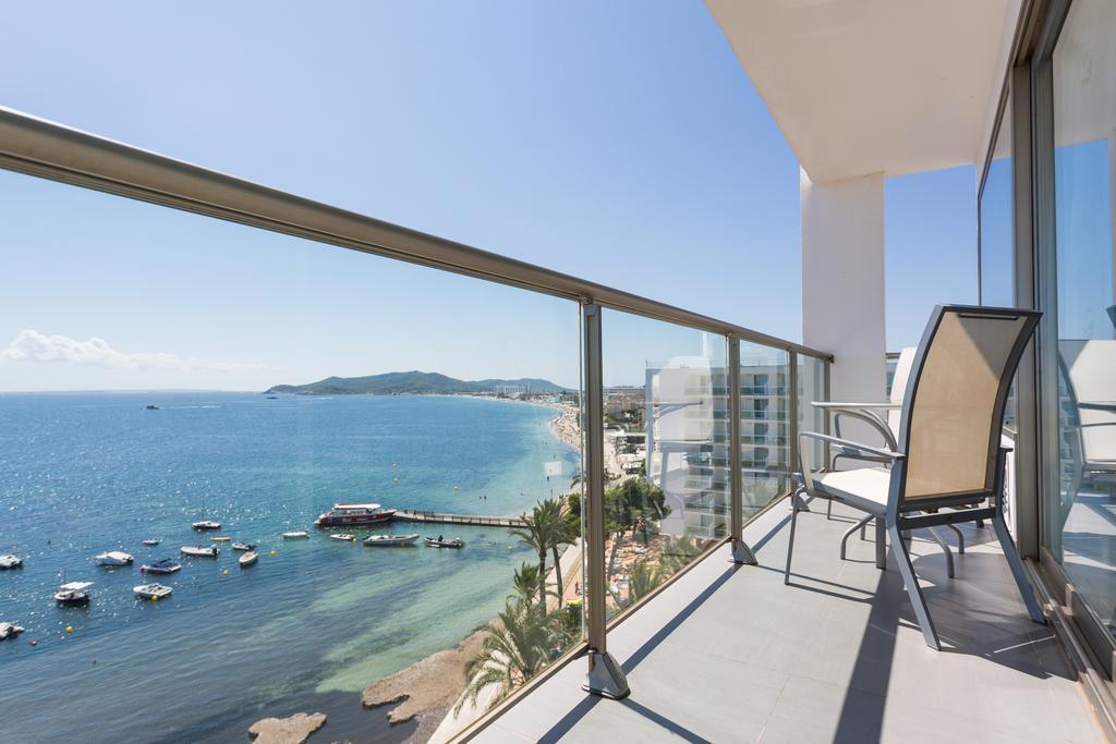 The Ibiza Twiins - 4* Sup Hotel Playa d'en Bossa