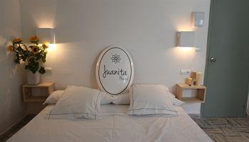 Juanita Guest house 3*