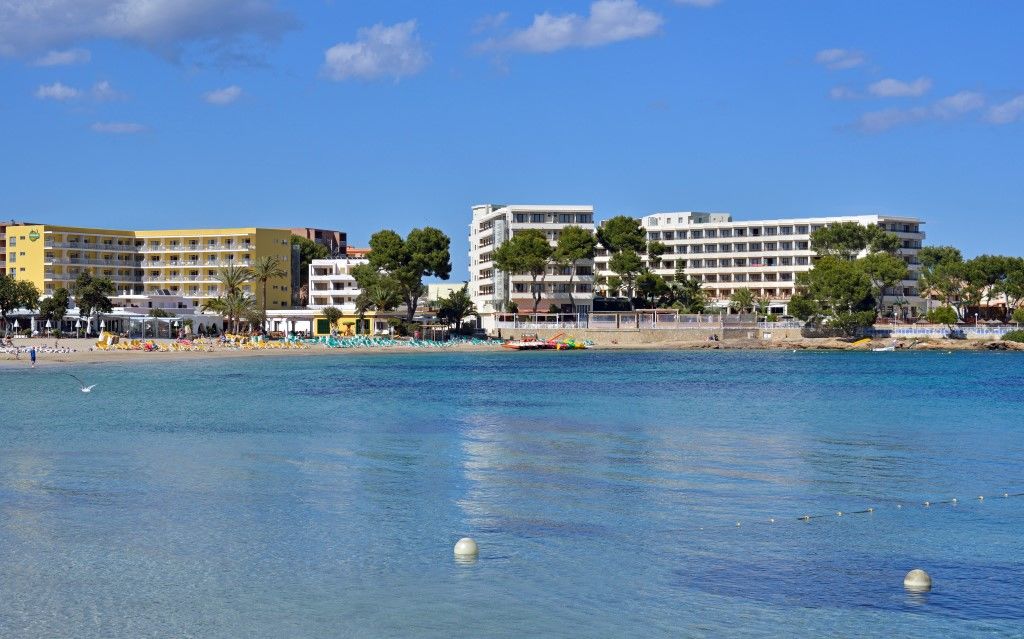 Leonardo Ibiza Santa Eulalia *