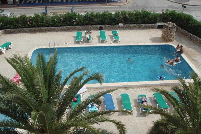 Aparthotel Bahia De San Antonio 2*