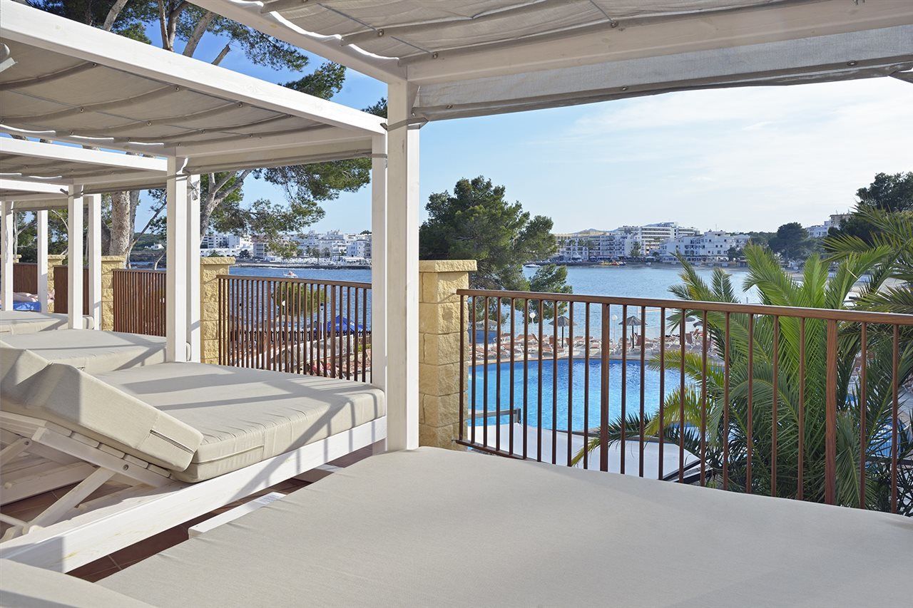 Hotel Leonardo Royal Ibiza Santa Eulalia 4*