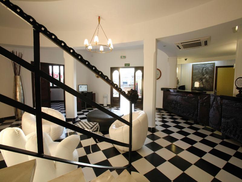 Azuline Galfi Hotel 2*
