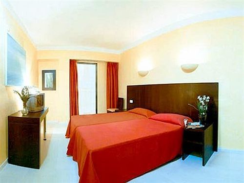 Florencio Ibiza San Antonio (Ibiza)
