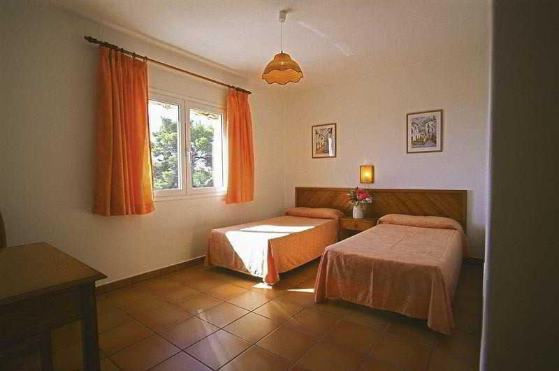Benet Pinares Hotel 3*