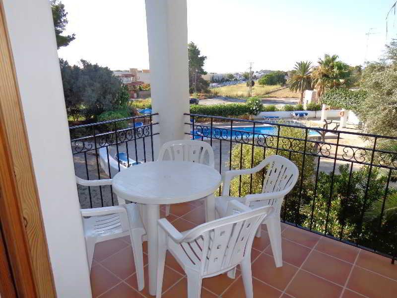 Benet Pinares Hotel Santa Eularia des Riu