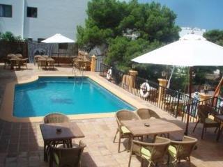Es Grop Hotel 2*