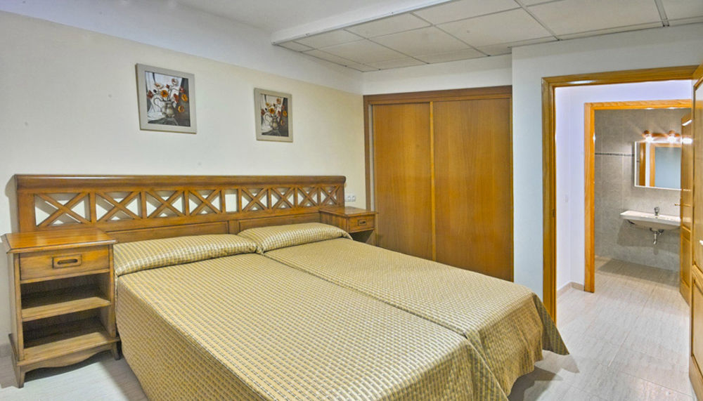 Bahia De San Antonio Aparthotel