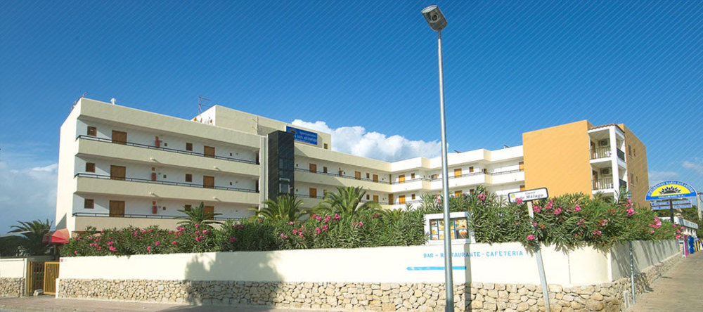 Bahia De San Antonio Aparthotel