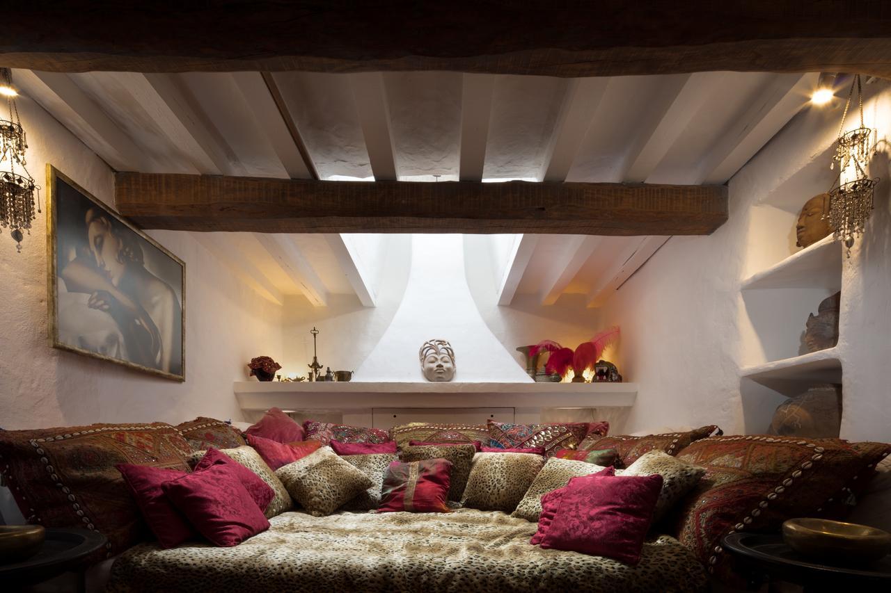 Sun Door - Amazing 6 Bedroom With Private Pool * Sant Carles de Peralta