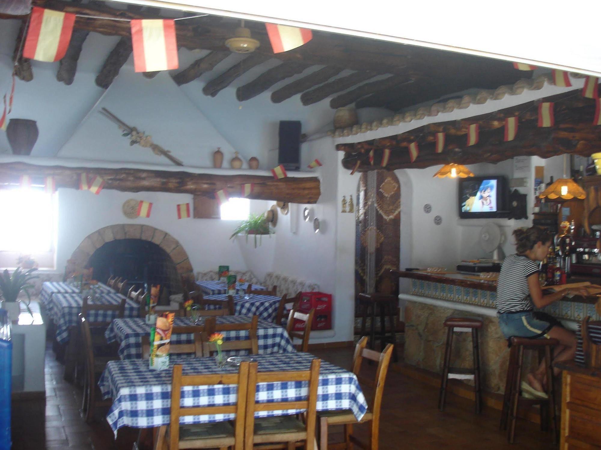 Benet Pinares Hotel
