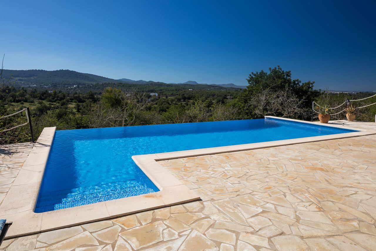 Senora Villa San Antonio (Ibiza)