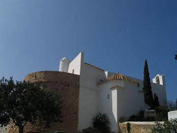 Riomar, Ibiza, A Tribute Portfolio Santa Eulària des Riu