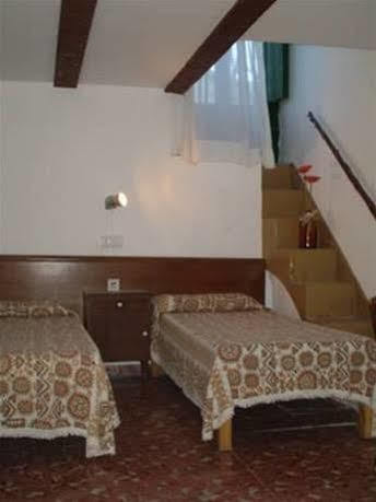Casa De Huespedes La Pena Guest house