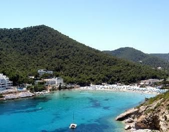Aptos. Montemar Cala Llonga (Ibiza)