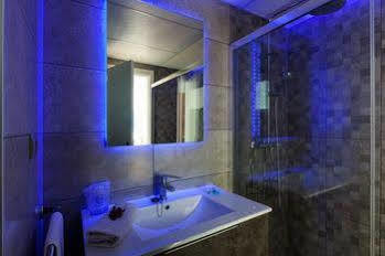 Aparthotel Puerto Cala Vadella 2*
