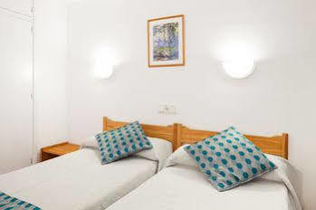 Aparthotel Puerto Cala Vadella