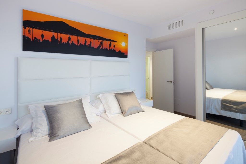 Aparthotel Axel Beach Ibiza - Adults Only 4*
