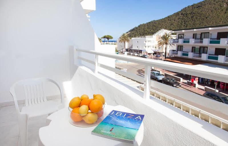 Typic Oasis Sa Tanca 2* Cala Llonga (Ibiza)
