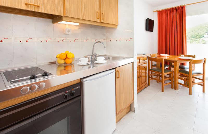 Hotel Typic Oasis Sa Tanca 2*