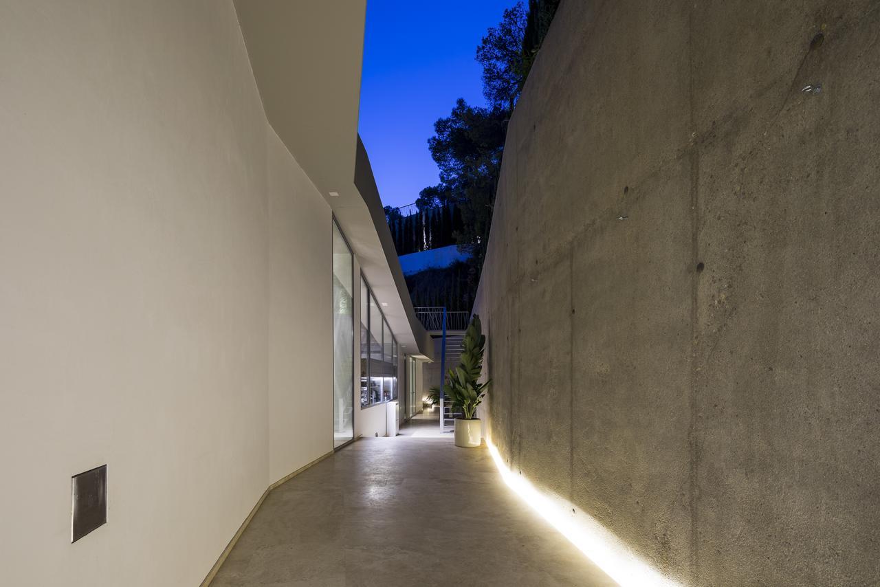 Villa Vagabunda Luxury 6 Bedroom For Rent *