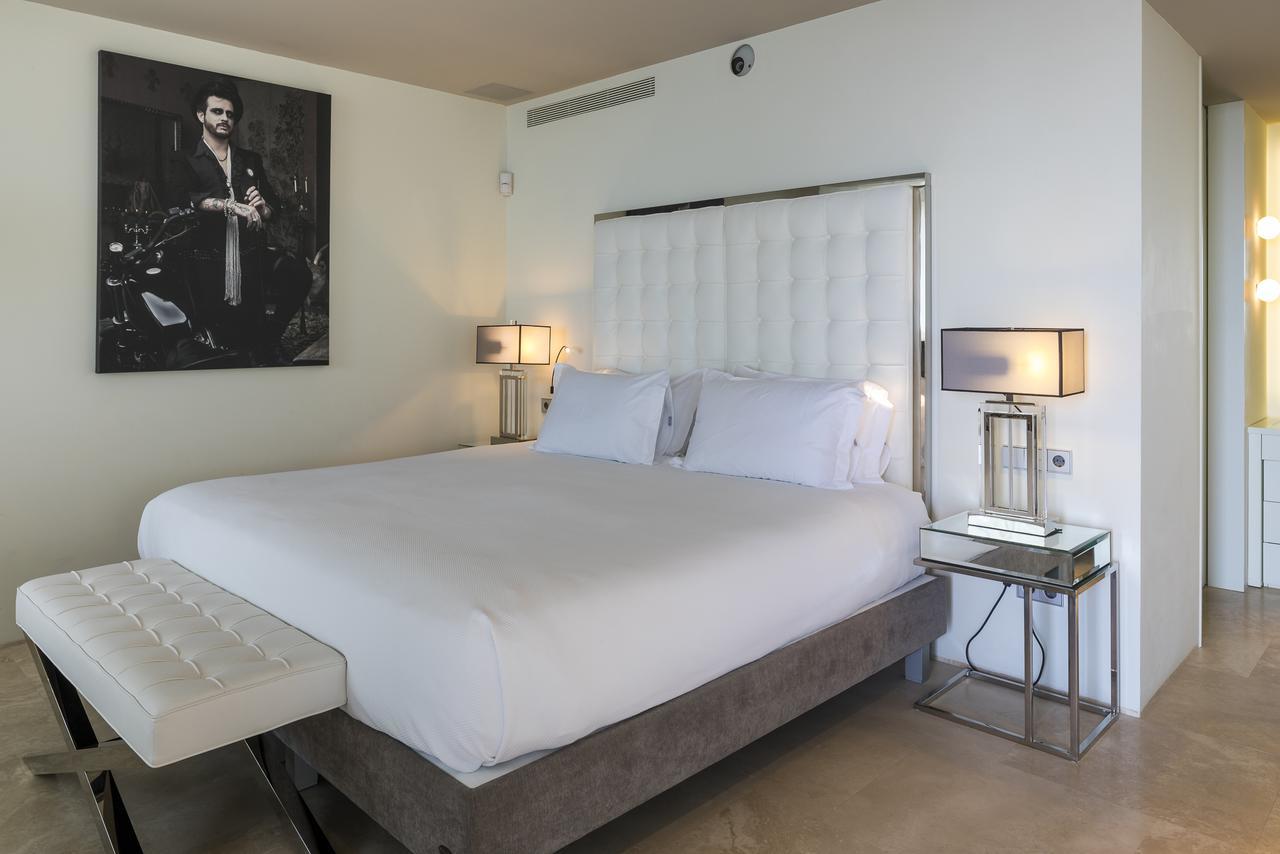 Villa Vagabunda Luxury 6 Bedroom For Rent *