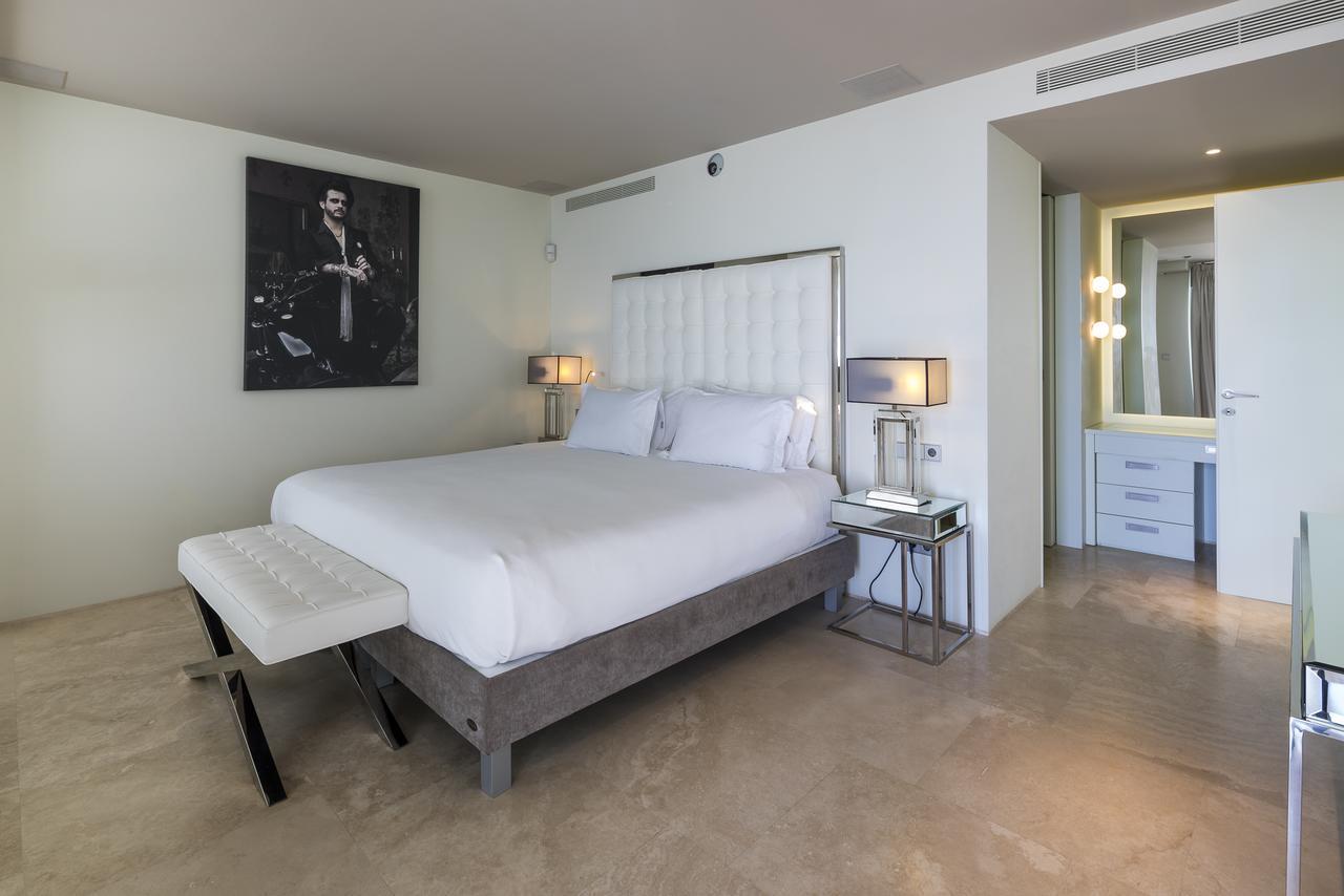 Vagabunda Luxury 6 Bedroom For Rent * Roca Llisa