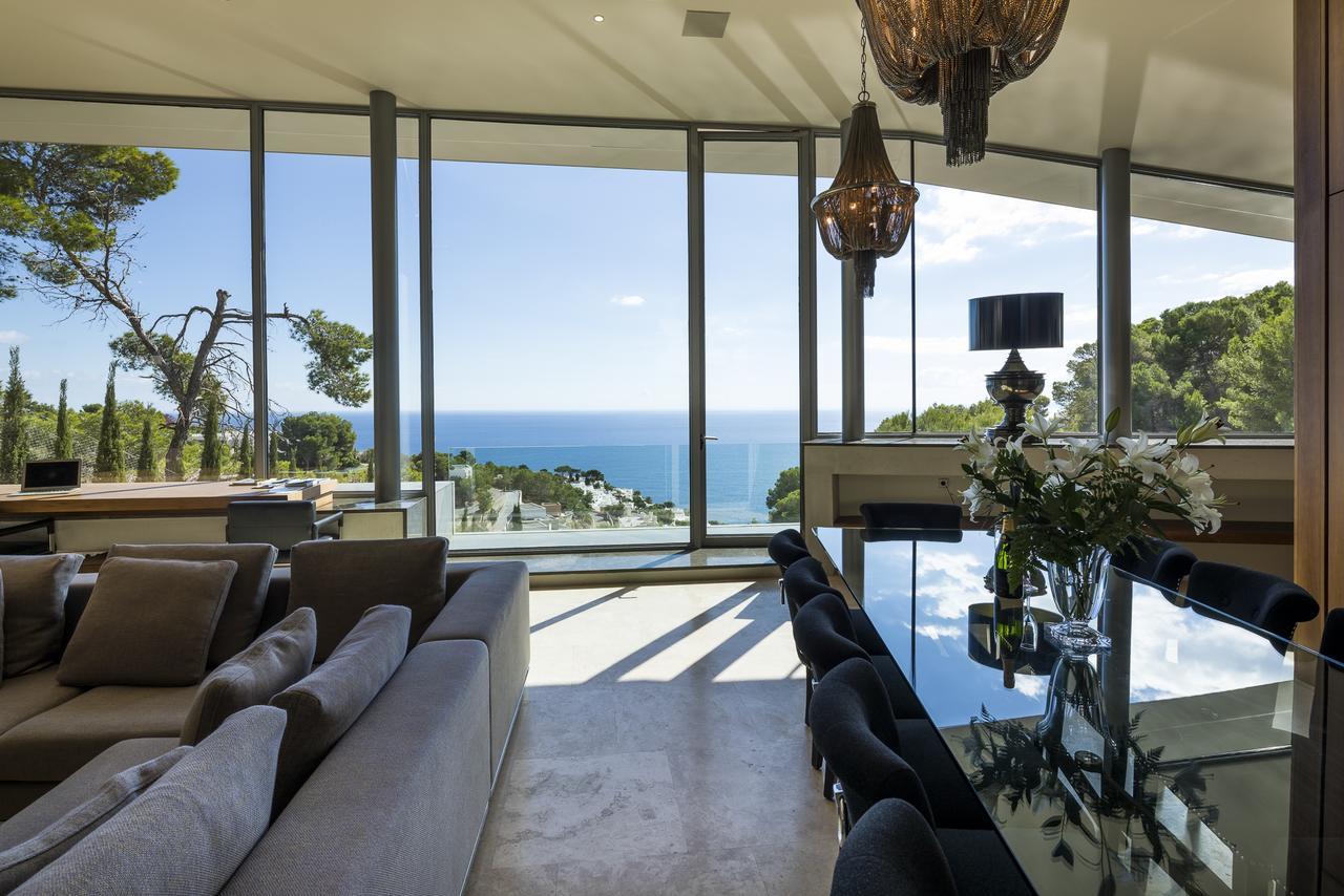 Villa Vagabunda Luxury 6 Bedroom For Rent *