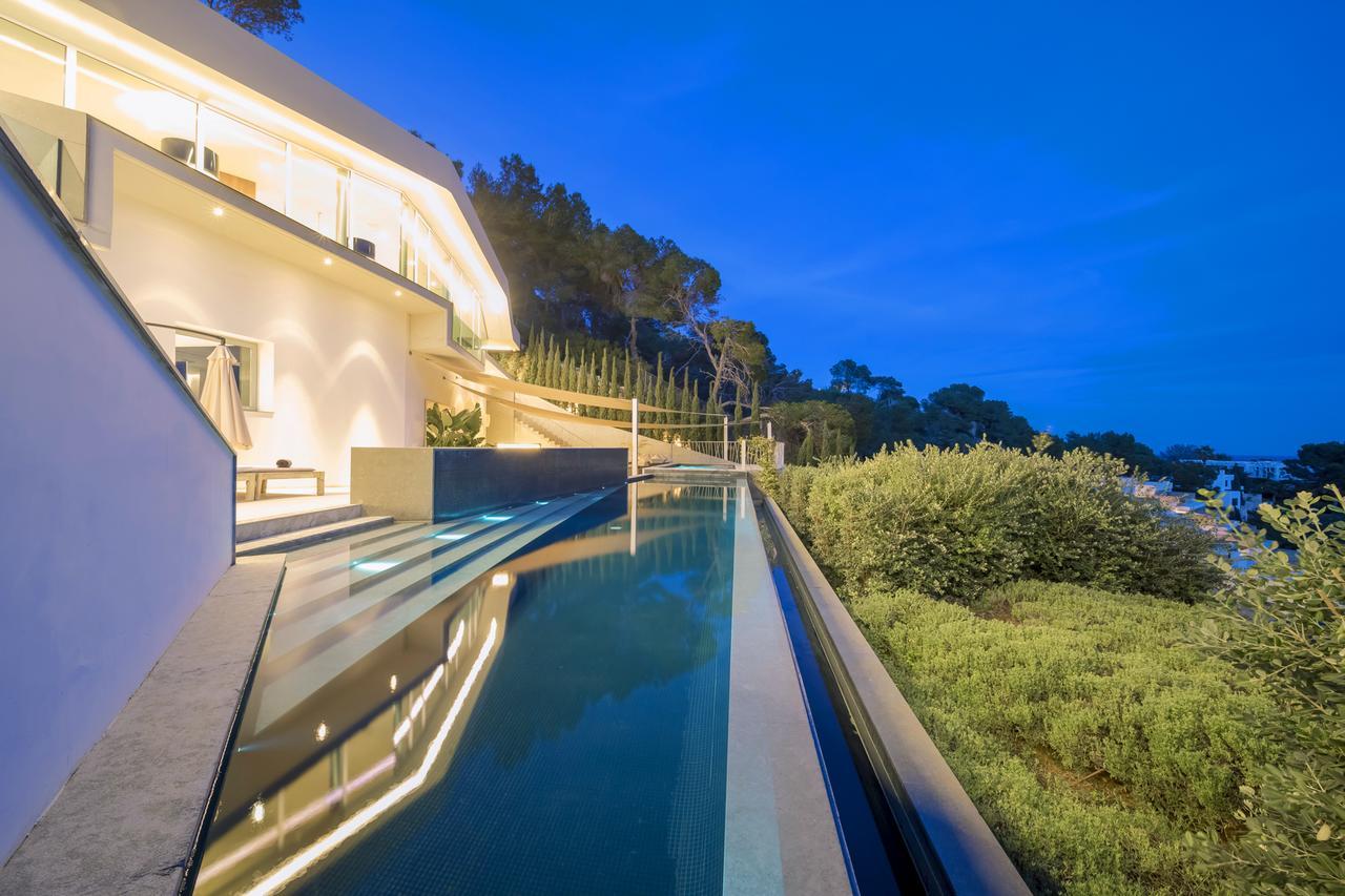 Vagabunda Luxury 6 Bedroom For Rent Villa *