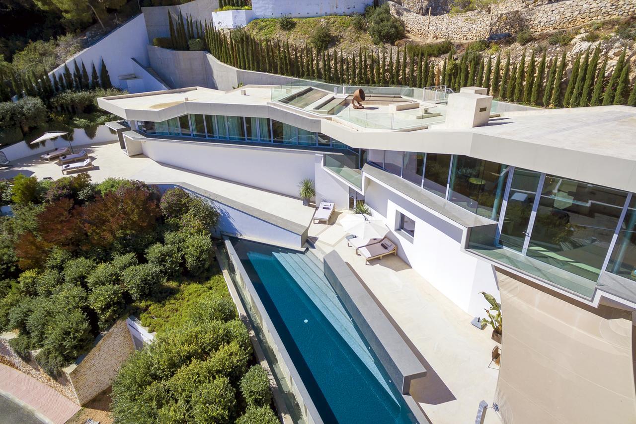 Villa Vagabunda Luxury 6 Bedroom For Rent