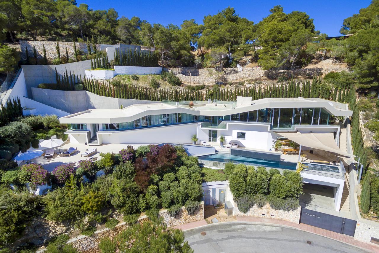 Villa Vagabunda Luxury 6 Bedroom For Rent Roca Llisa