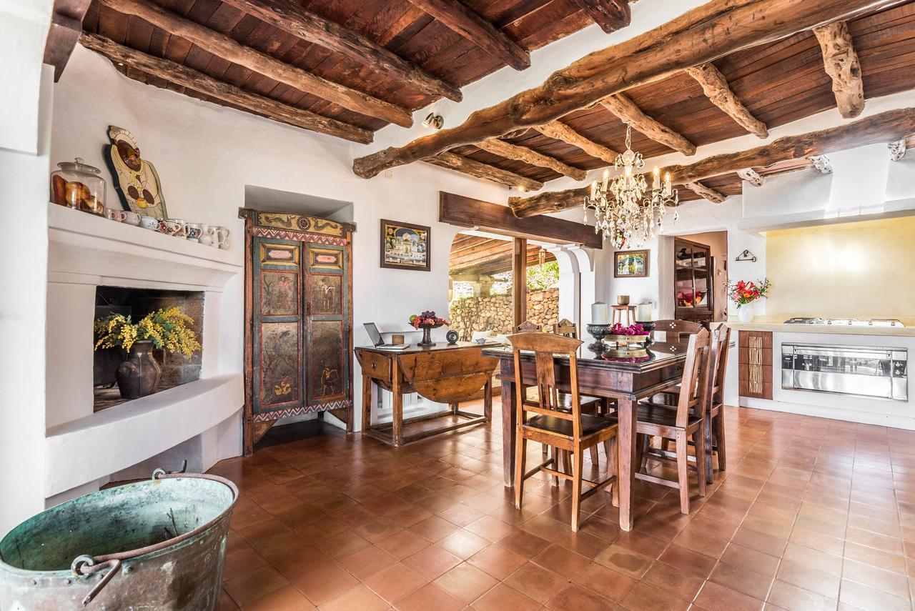Sun Door - Amazing 6 Bedroom With Private Pool Villa