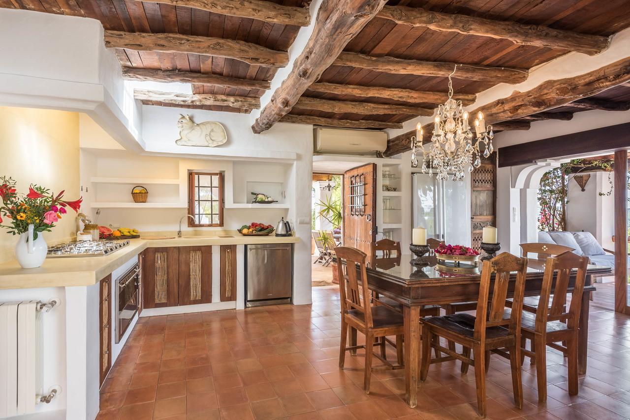 Villa Sun Door - Amazing 6 Bedroom With Private Pool Sant Carles de Peralta