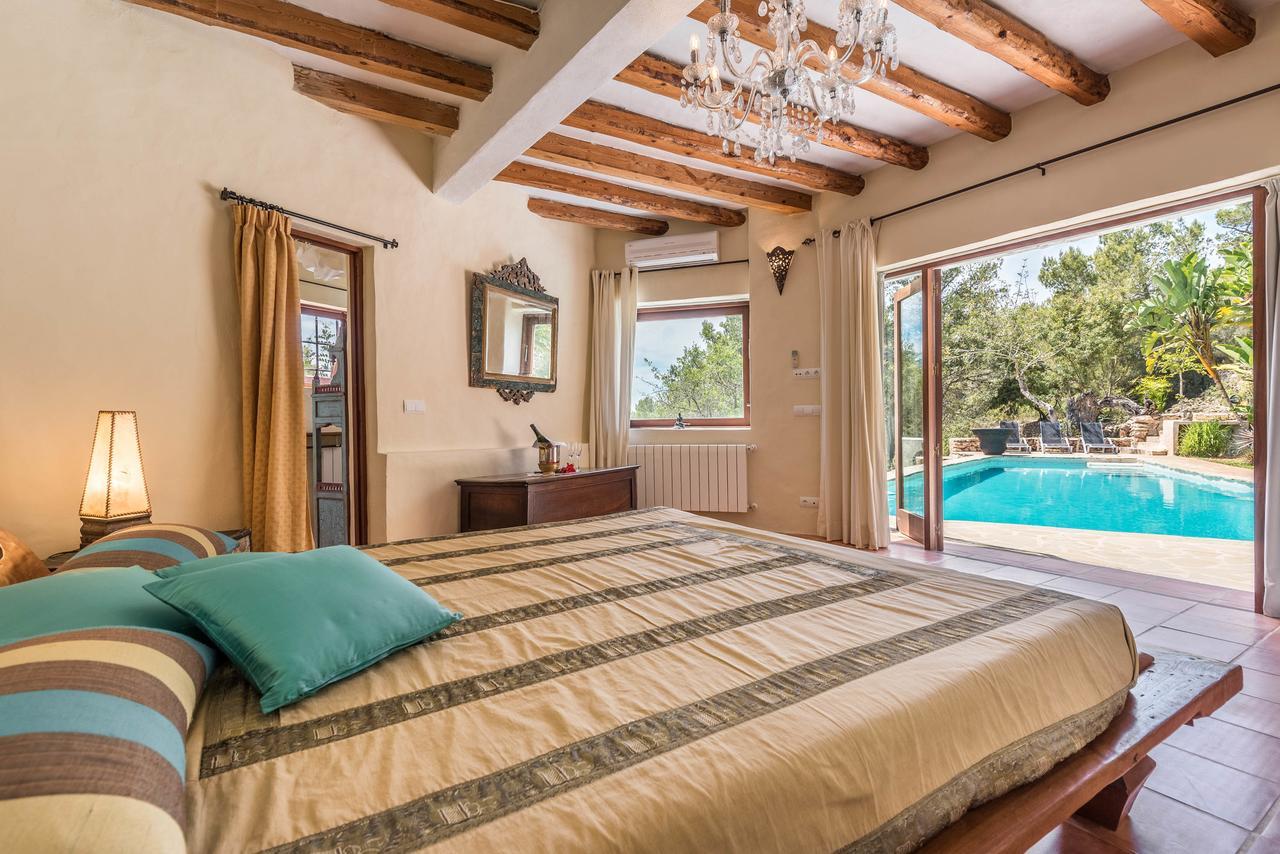 Sun Door - Amazing 6 Bedroom With Private Pool Villa *