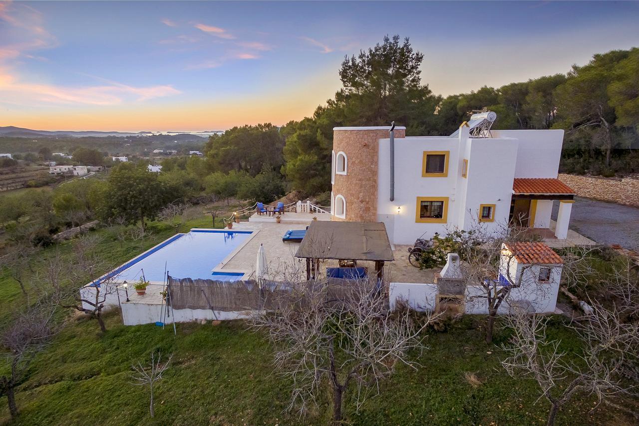 Senora Villa San Antonio (Ibiza)