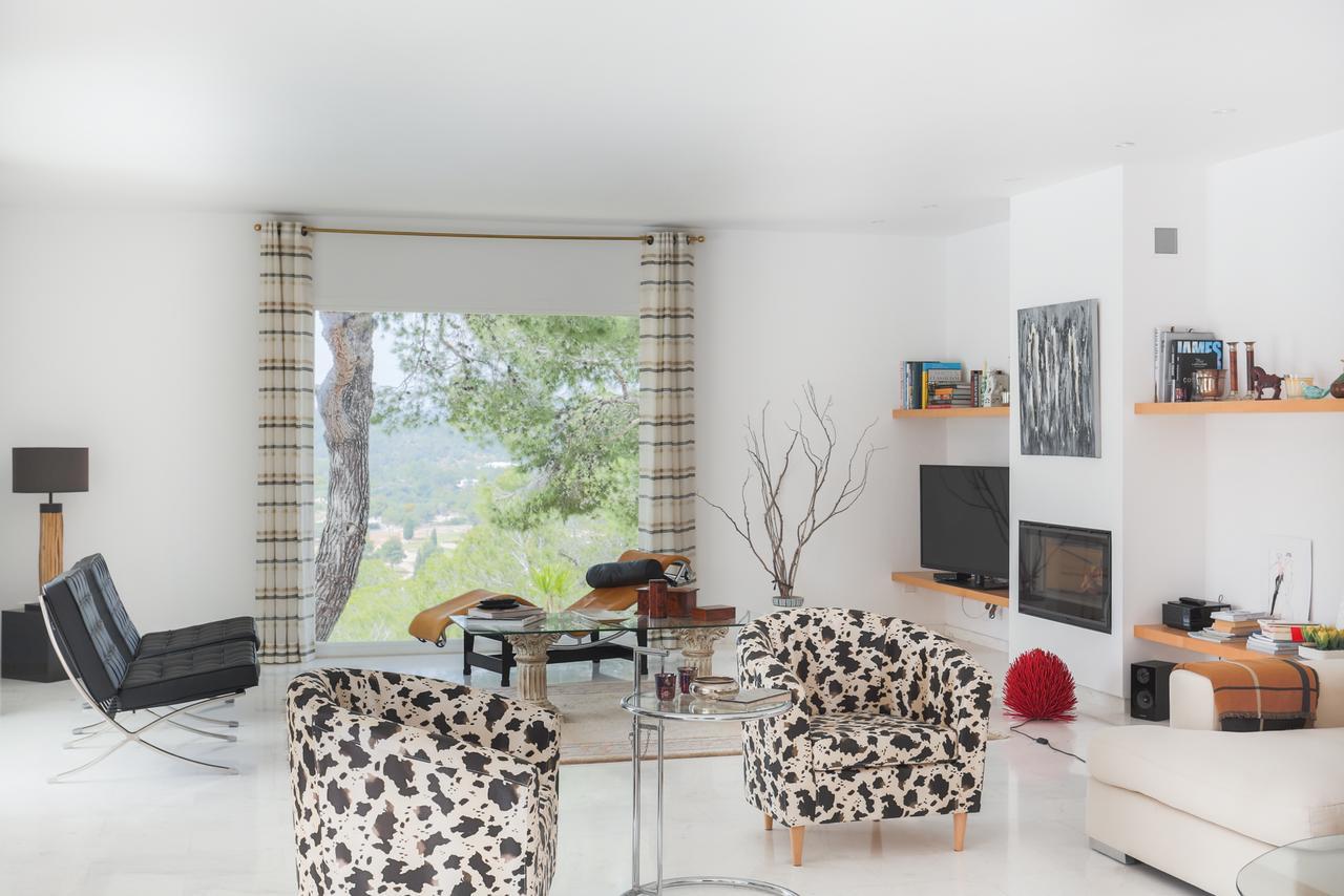 Diane Villa Santa Eularia des Riu