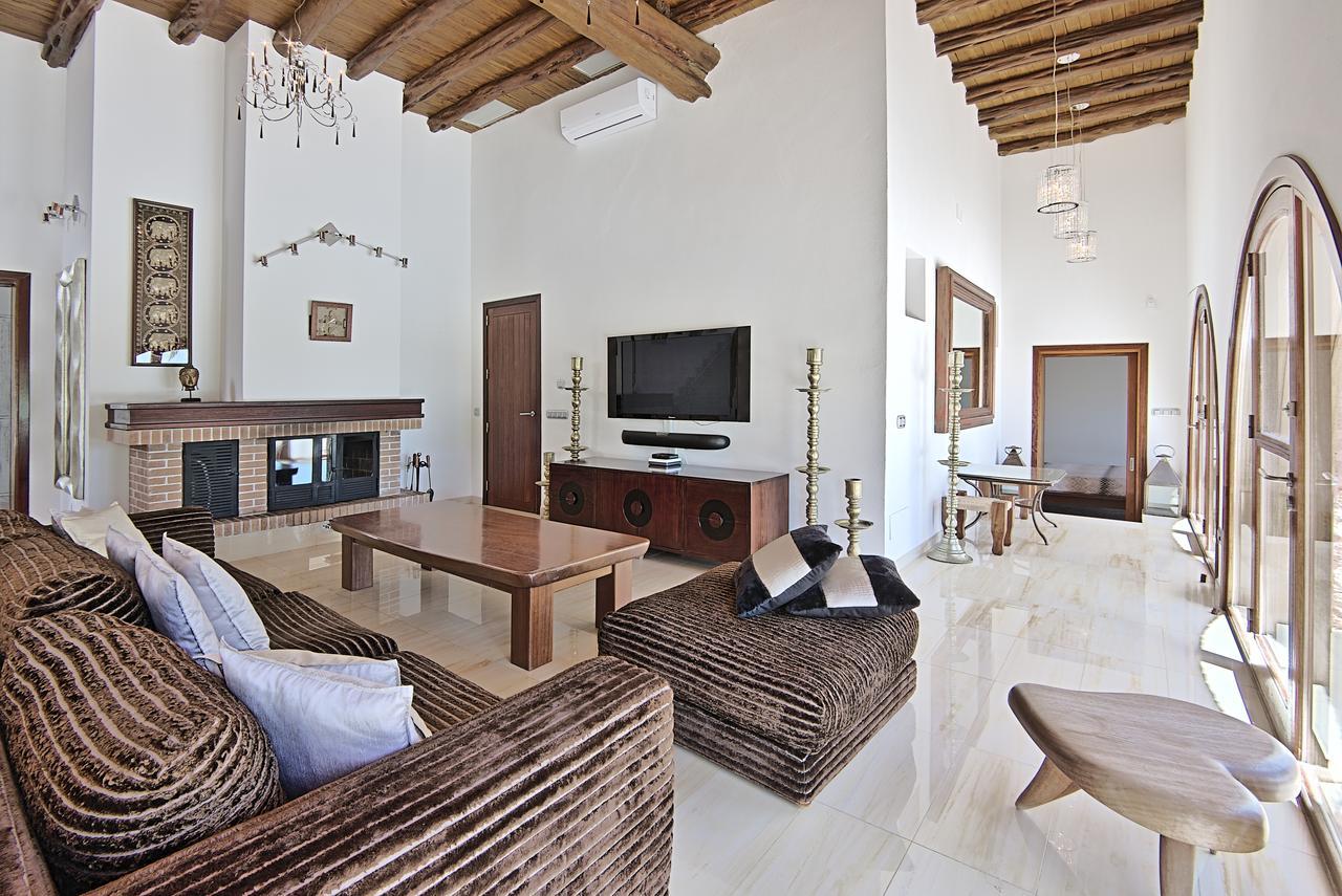 Cheis Ibiza * Santa Eularia des Riu
