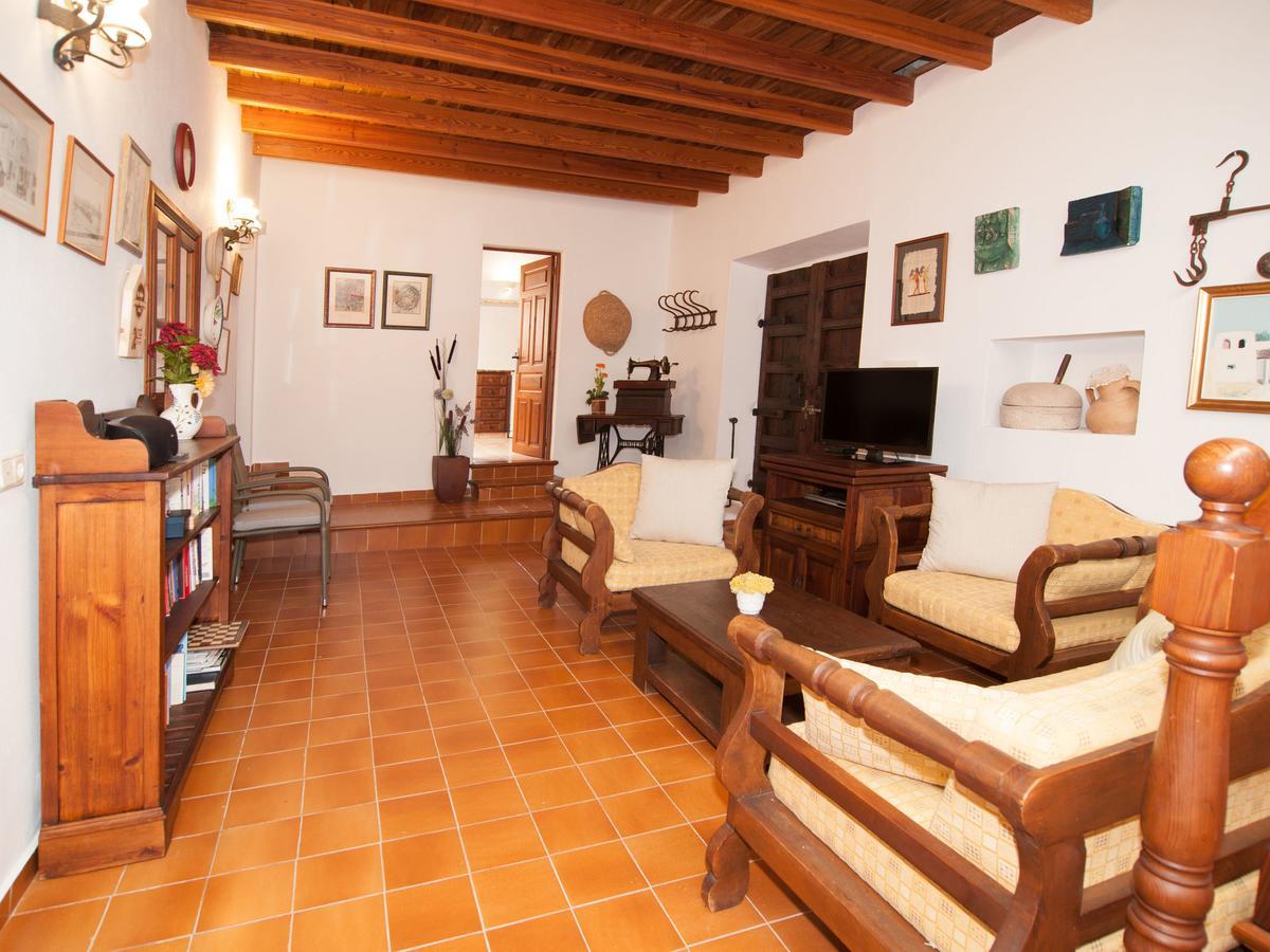 Villa Belvilla By Oyo Jurat Sant Antoni de Portmany