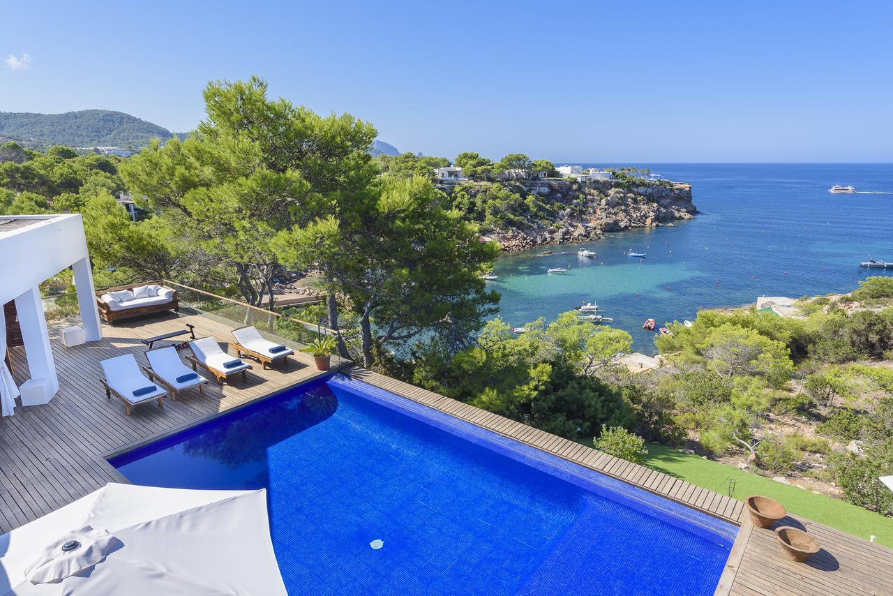 Azul Villa