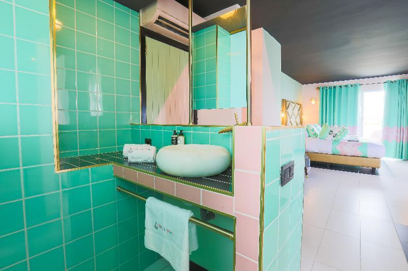 Wi-ki-woo (adults Only) Aparthotel