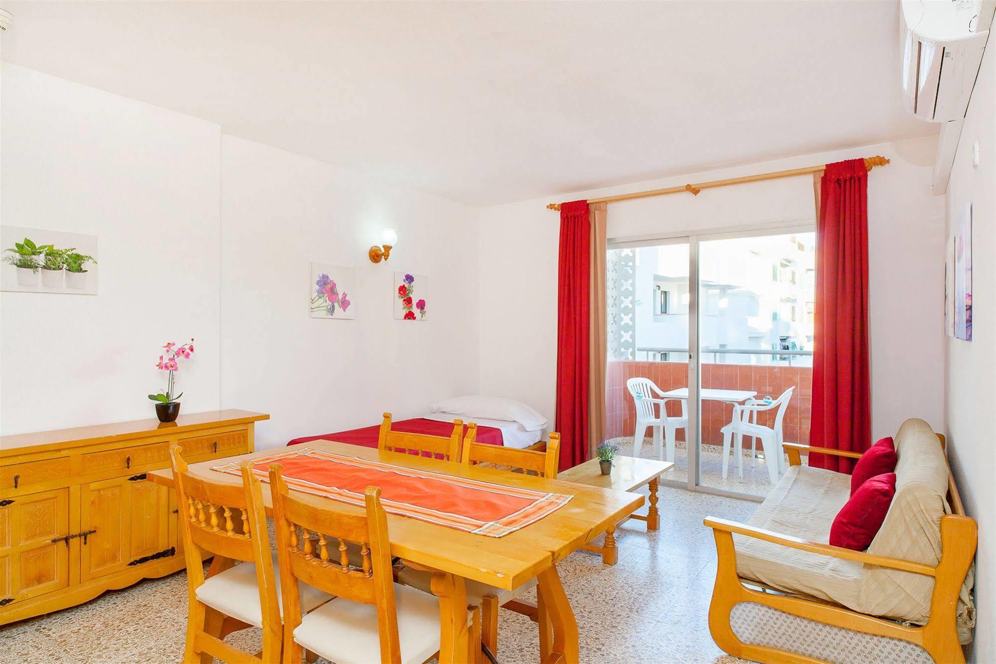 Puet Aparthotel San Antonio (Ibiza)